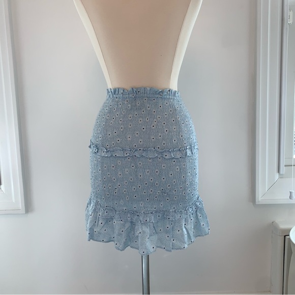 Urban outfitters mini skirt - Picture 2 of 4